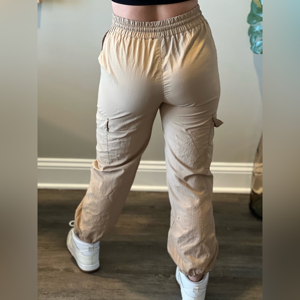 Jogger - Picture 5 of 6